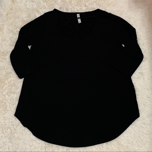 🆕 Zenana Plus Size Tunic Top Black Tee Web 1X 2X - Picture 3 of 8